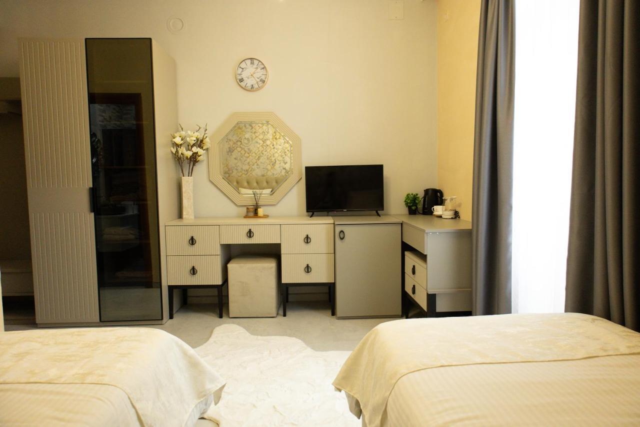 All Elevens 11 Apartments 比托拉 外观 照片